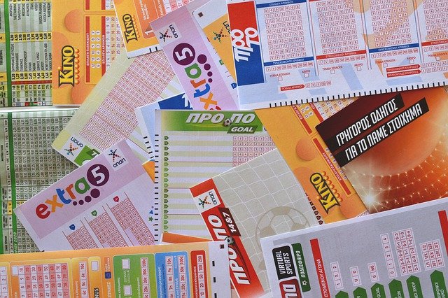 宝くじの当選金にはなぜ税金が要らないのか？法律を紐解いてみた